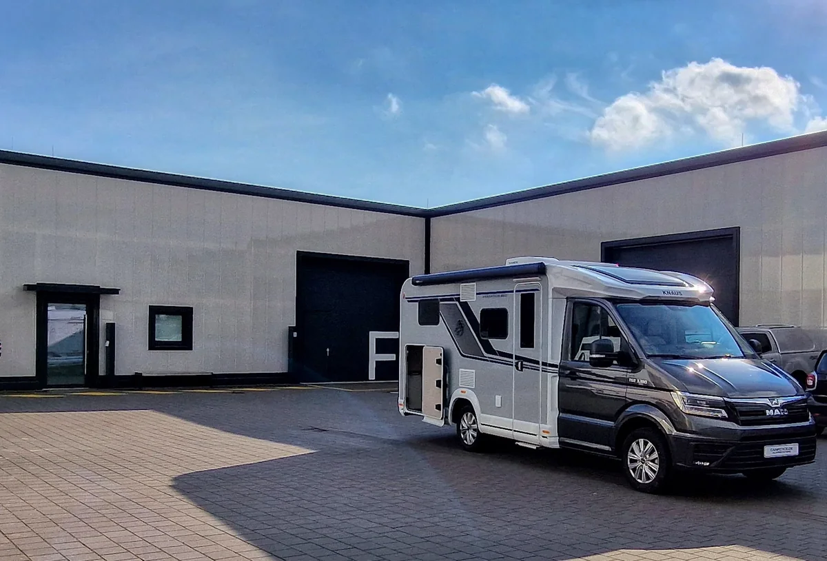 Knaus teilintegriertes Wohnmobil auf MAN TGE Basis bei CANFORCE