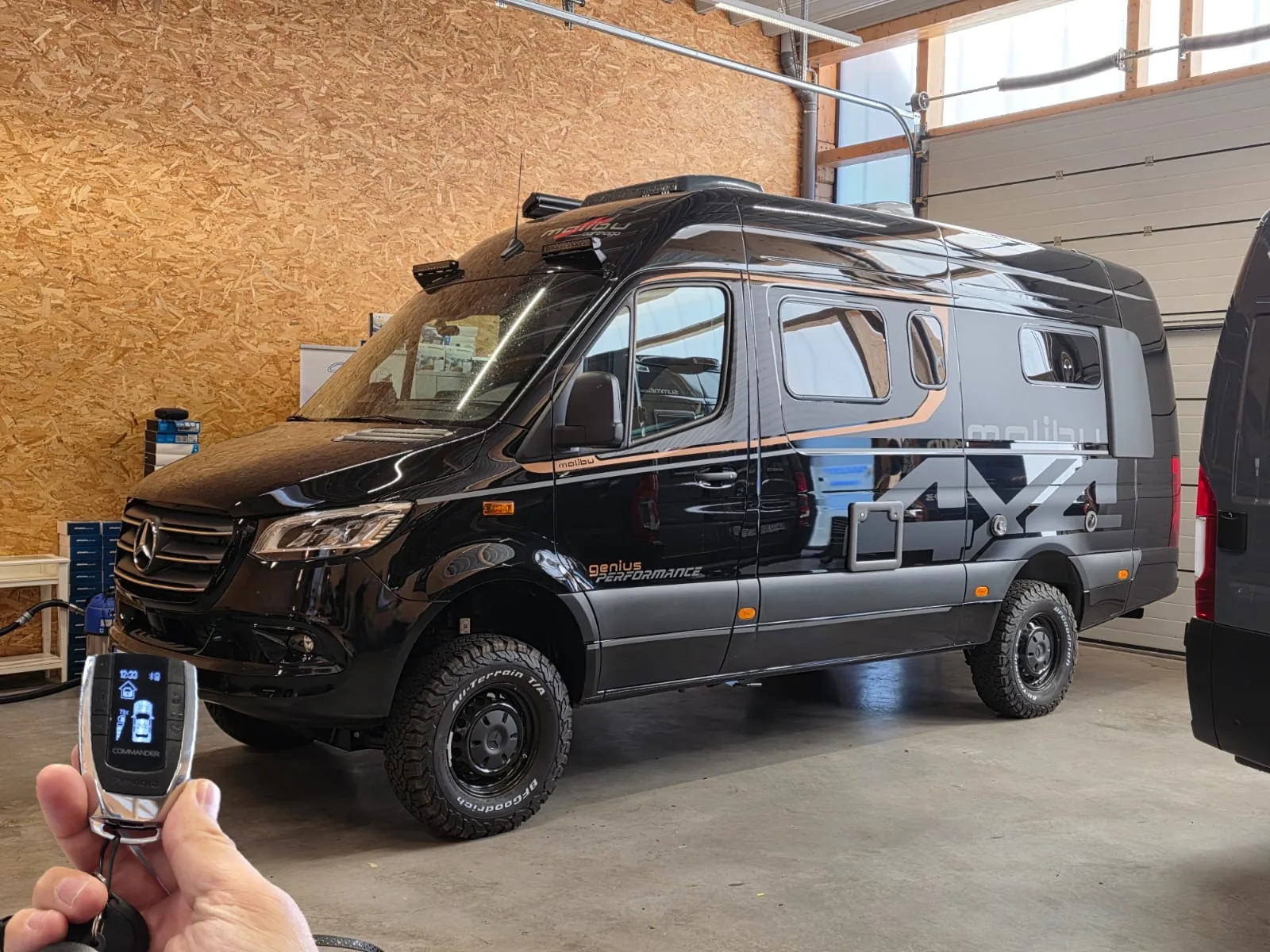 Malibu Genius Performance 4x4 bei CANFORCE mit Pandora Sicherheitssystem