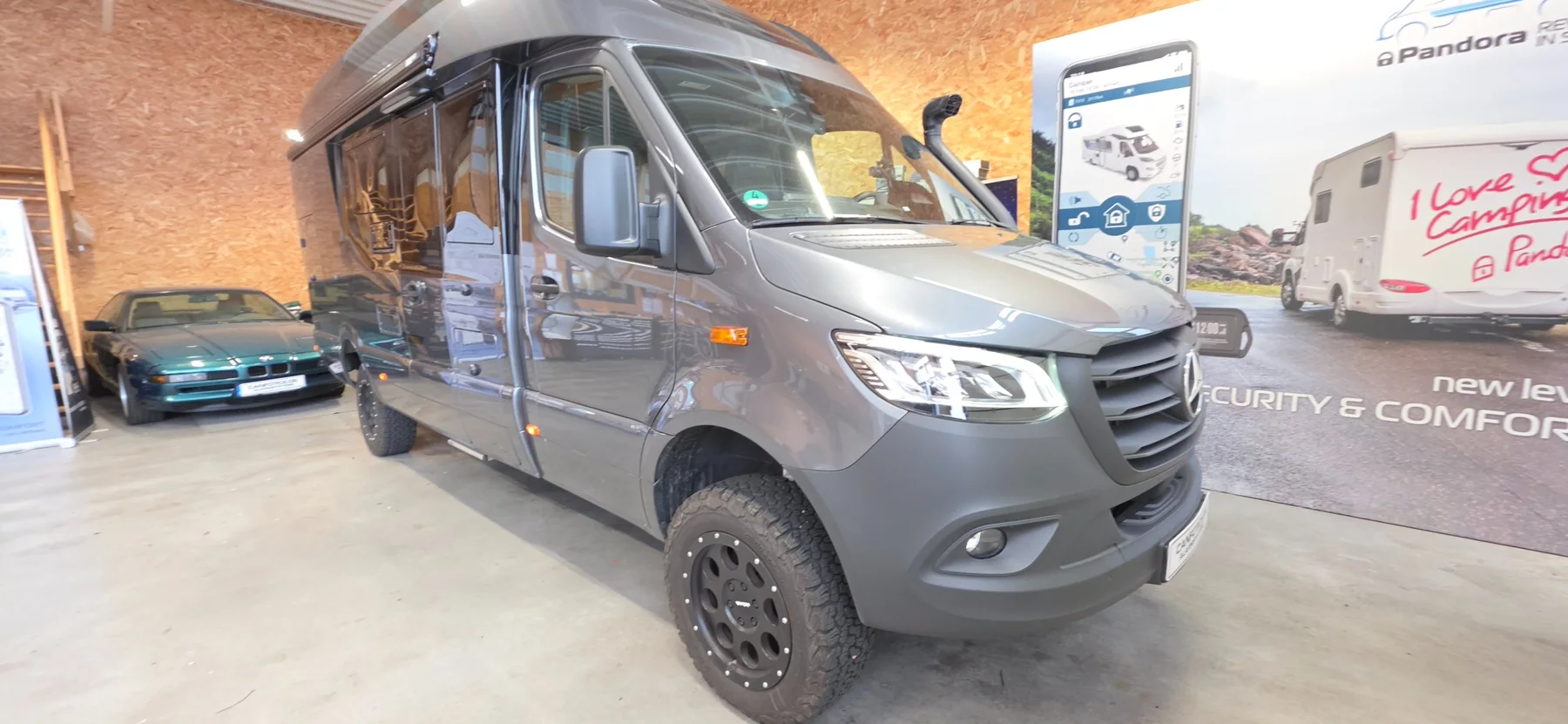 Mercedes Sprinter Campervan in der CANFORCE Werkstatt
